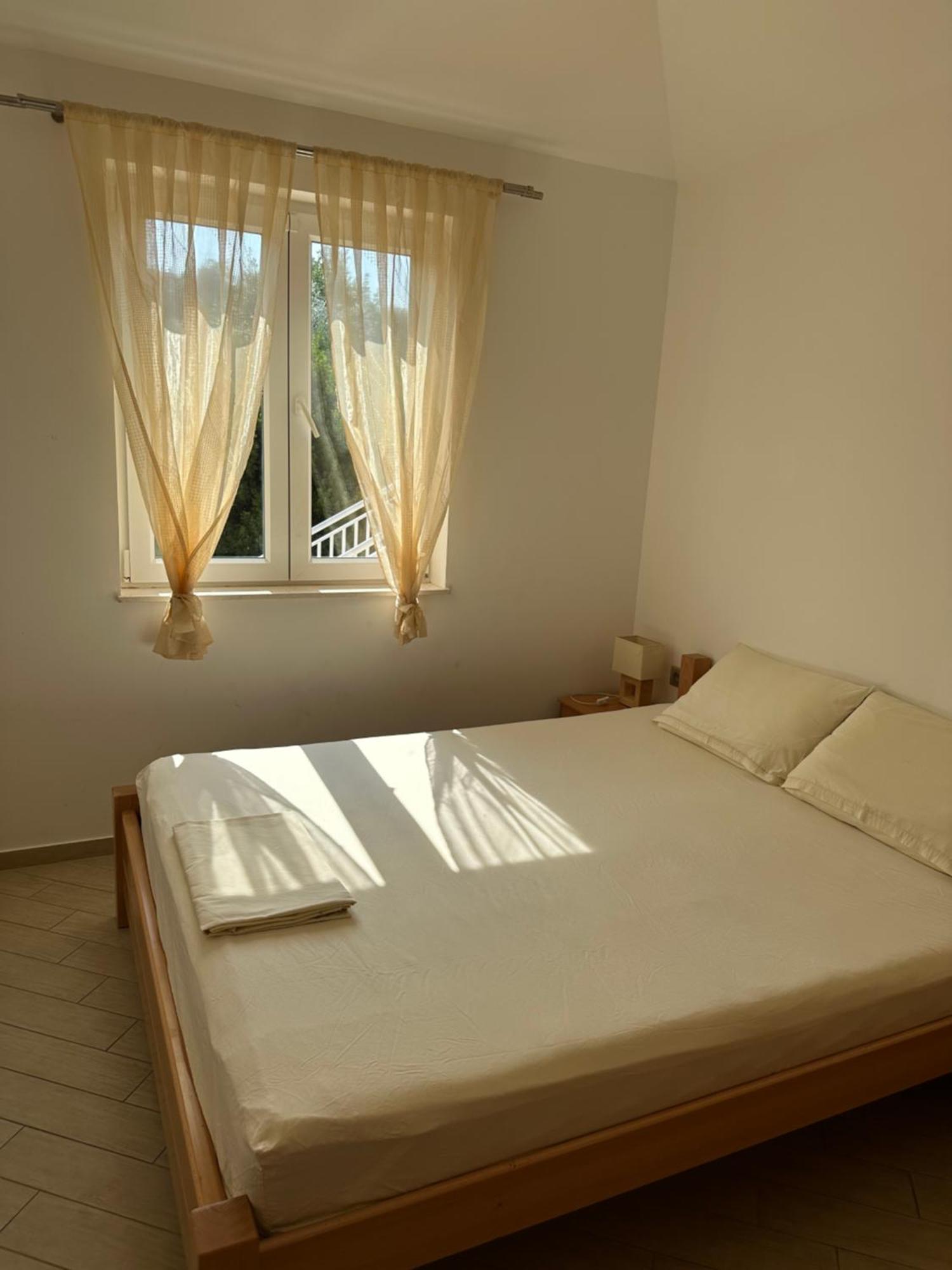 Apartments Villa Eva 斯拉诺 外观 照片