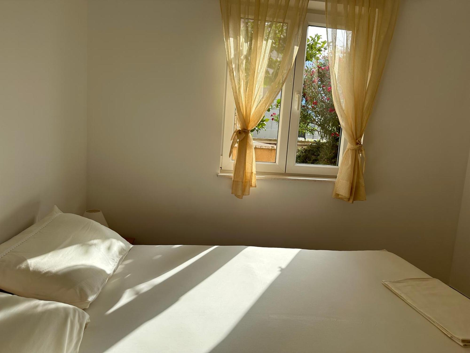 Apartments Villa Eva 斯拉诺 外观 照片