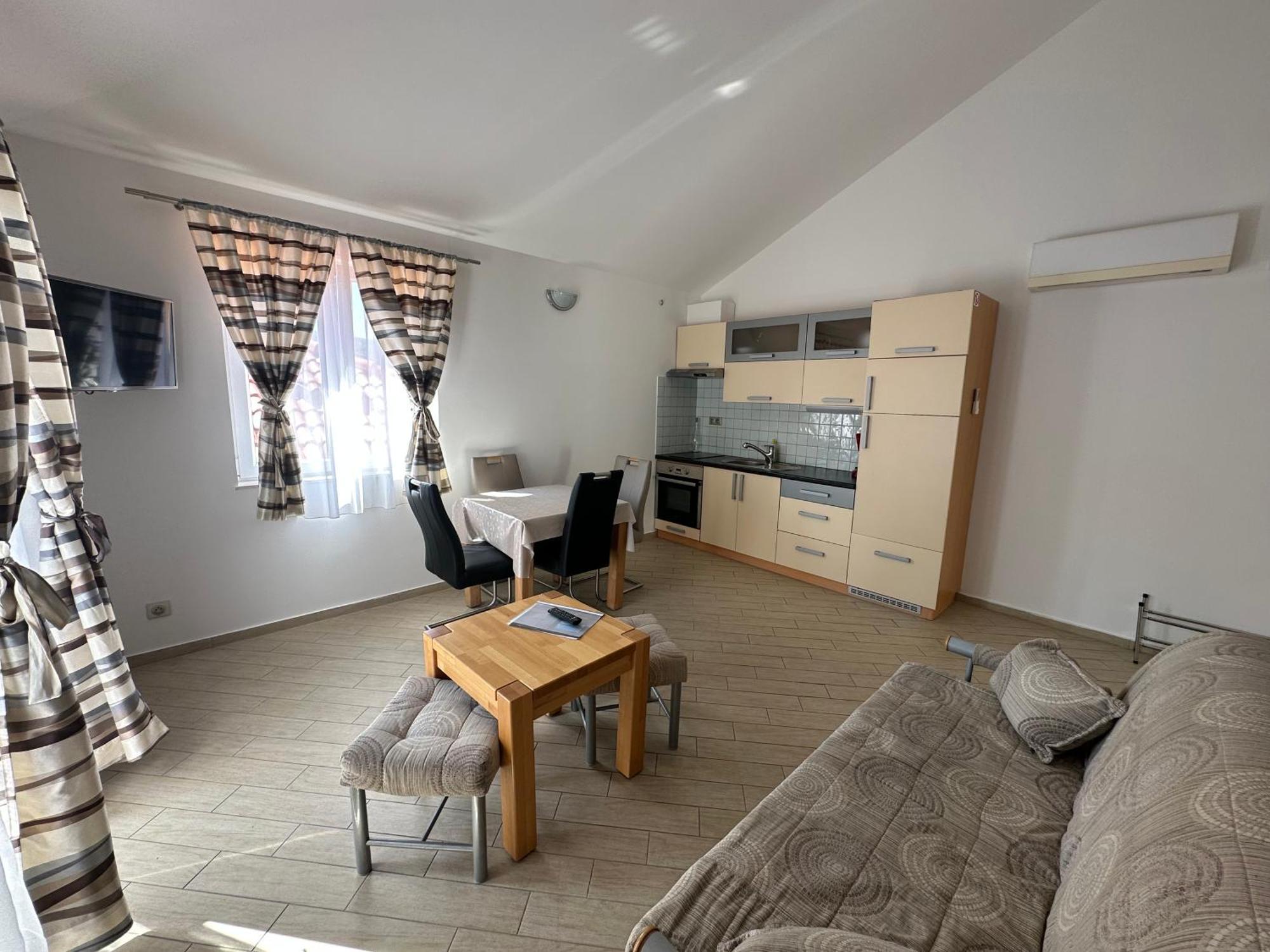 Apartments Villa Eva 斯拉诺 外观 照片