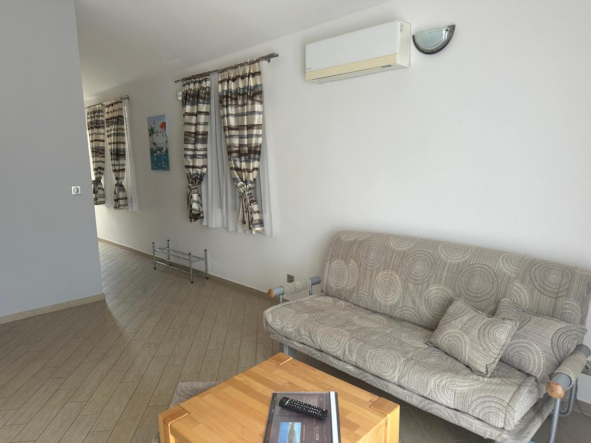 Apartments Villa Eva 斯拉诺 外观 照片