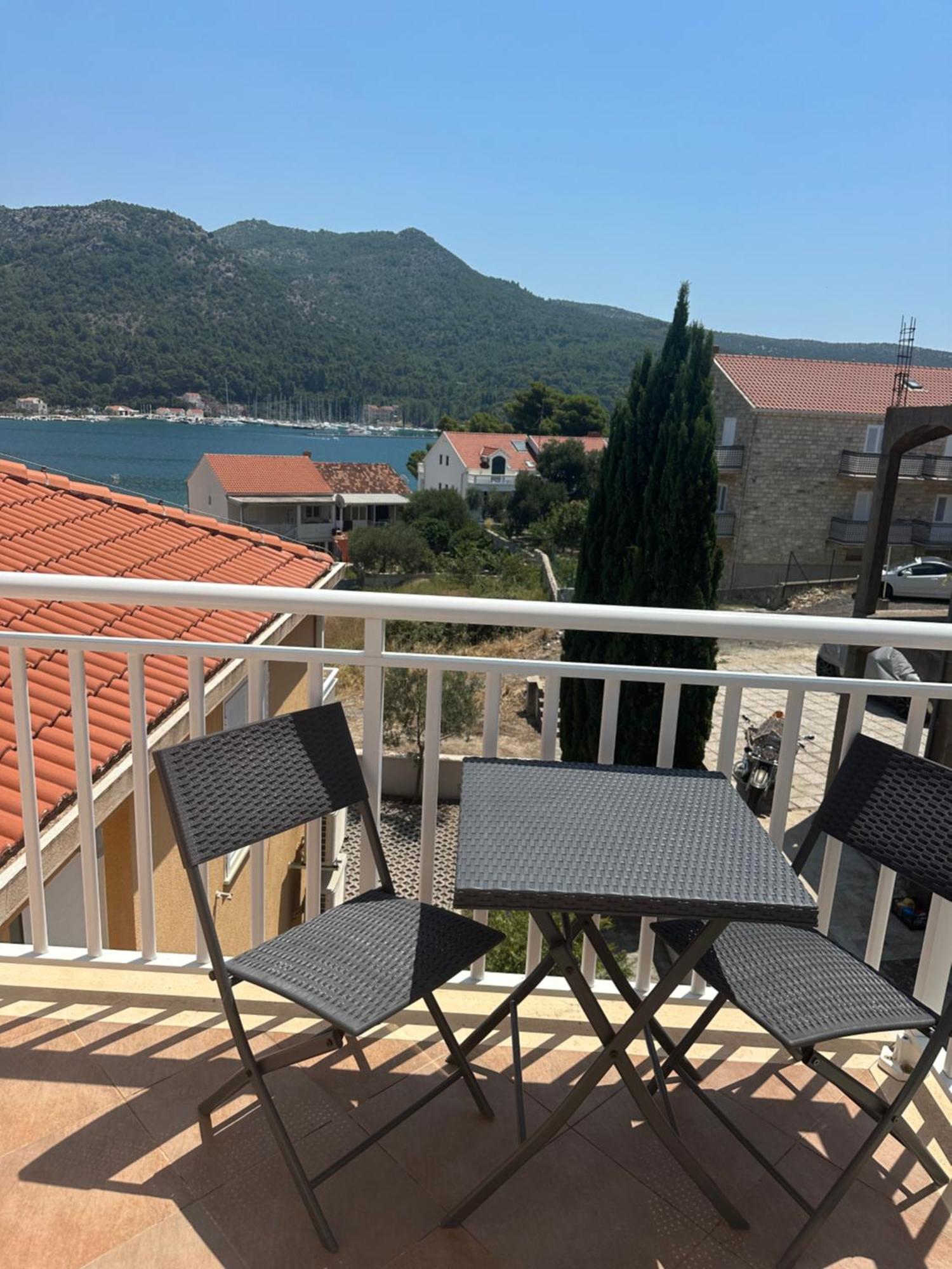 Apartments Villa Eva 斯拉诺 外观 照片