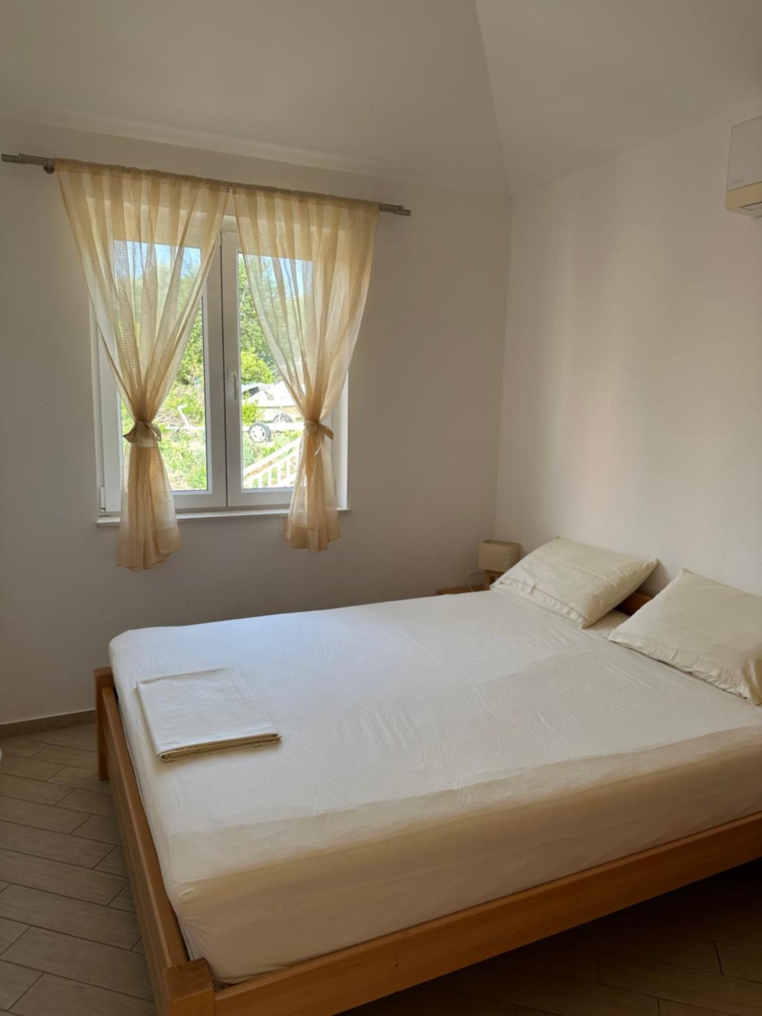 Apartments Villa Eva 斯拉诺 外观 照片